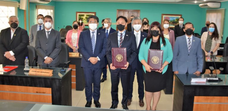 La Universidad de Woosong Corea y la UNA firman acuerdo de cooperación