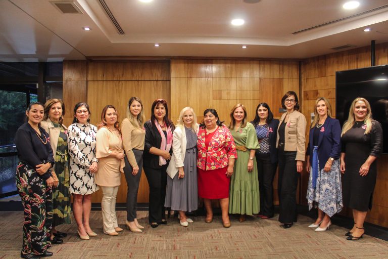 Rectora presente en el «2° Encuentro de Mujeres en la Toma de Decisiones de la Política Pública»