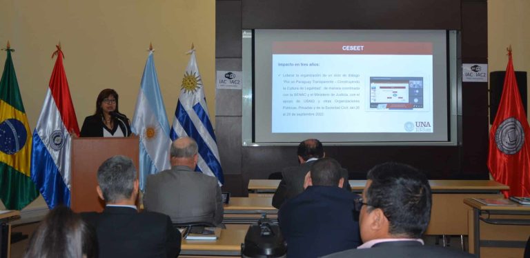 Rectora de la UNA disertó en curso sobre nuevos escenarios estratégicos en Latinoamérica