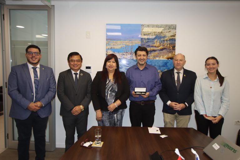 UNA e Israel proyectan iniciativas conjuntas en ciencia y educación superior