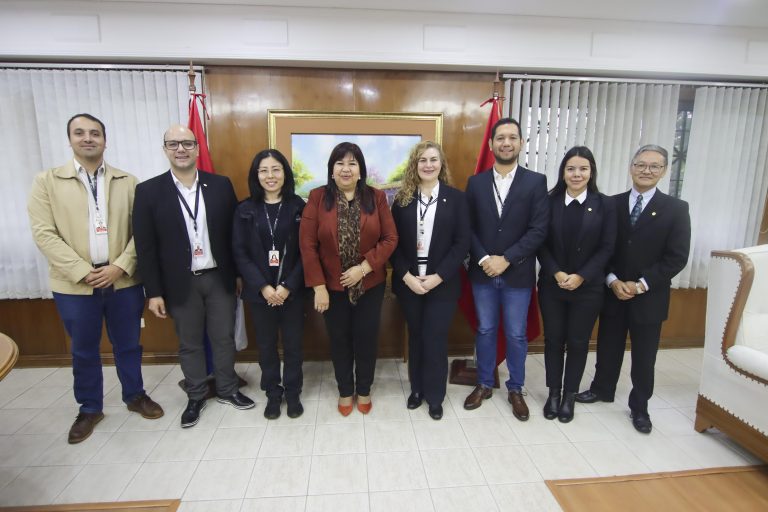 Comitiva de ITAIPÚ visitó la UNA para consolidar cooperación interinstitucional