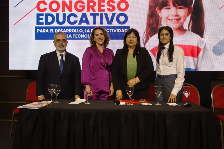 Congreso educativo reunió a líderes para redefinir el rumbo de la educación