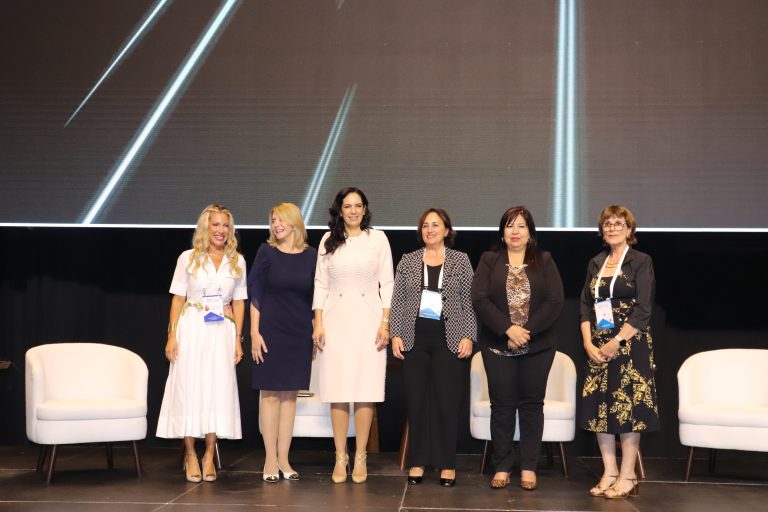 Mujeres referentes impulsan infraestructura vial en CILA 2025