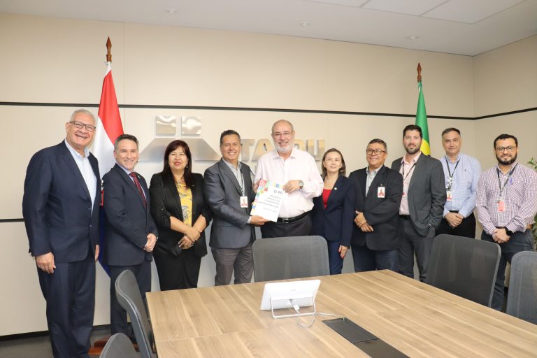 La UNA participó de la Entrega de la Memoria Anual 2025 del PTI