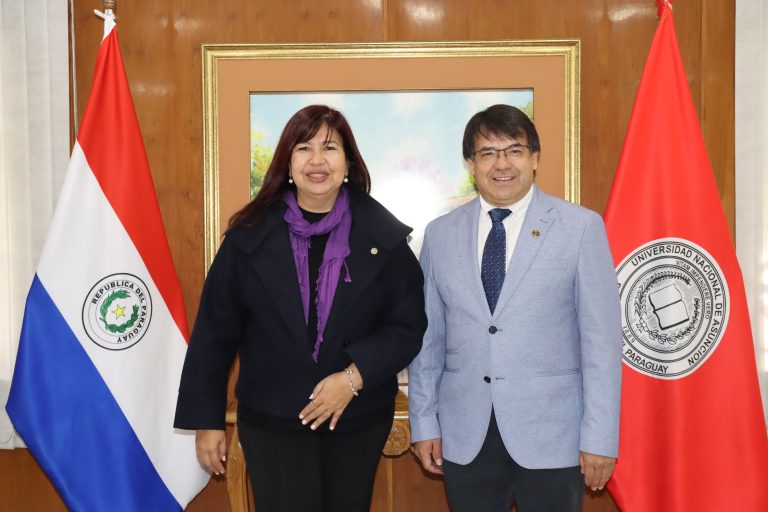 UNA y UNE proyectan iniciativas conjuntas para fortalecer la educación superior pública